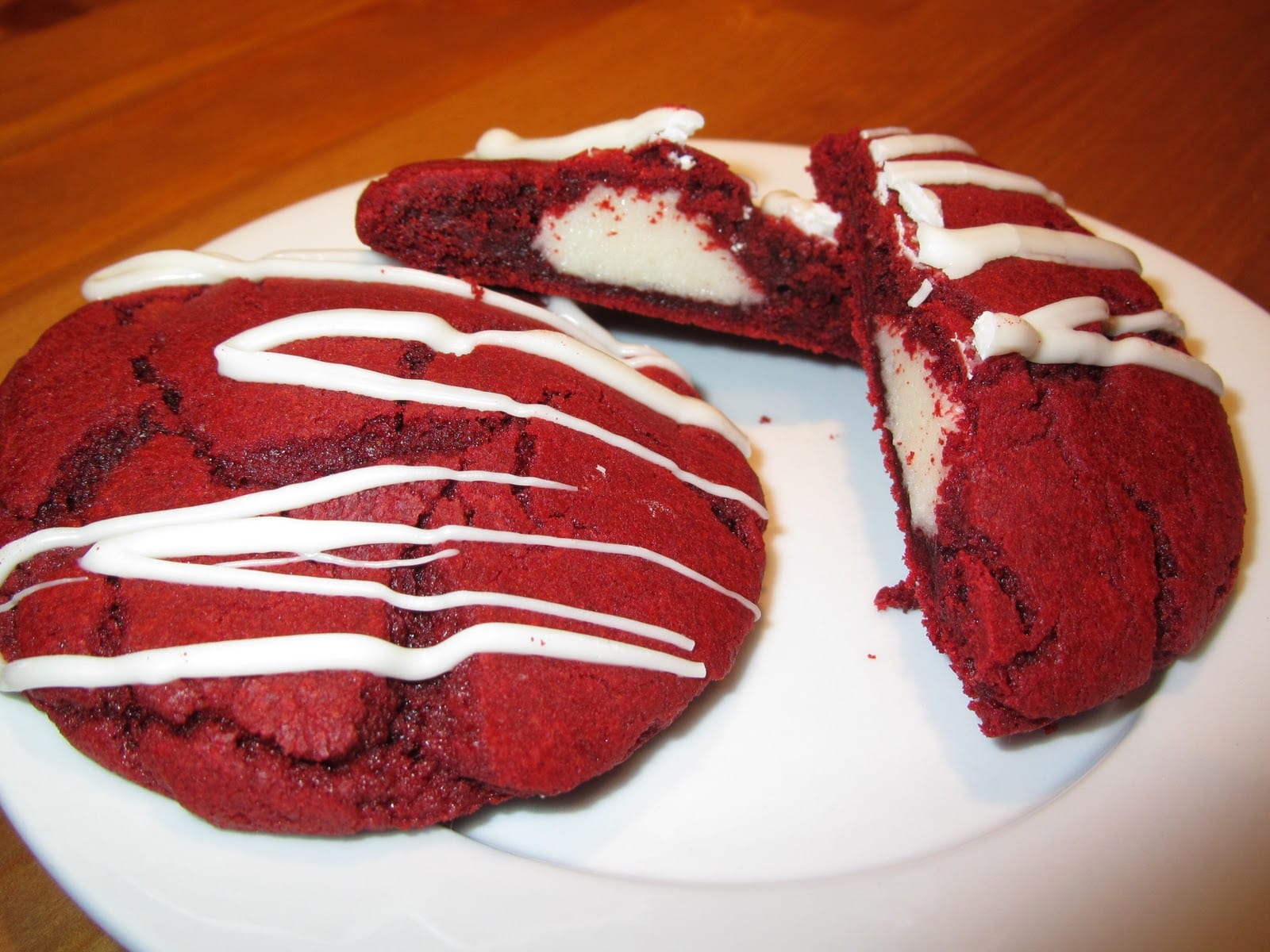 Red Velvet Cheesecake Cookies Recipe â Dishmaps